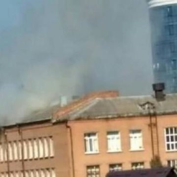 В Хмельницком горит школа