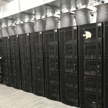 В Великобритании создали самый большой в мире компьютер