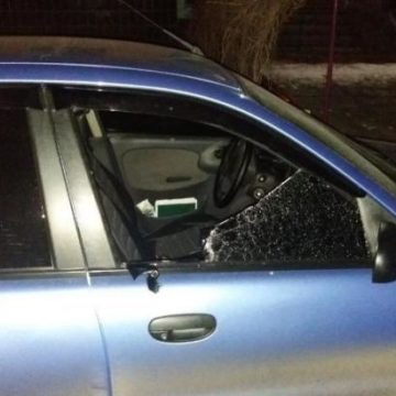 В Полтавской области злоумышленники обстреляли автомобиль