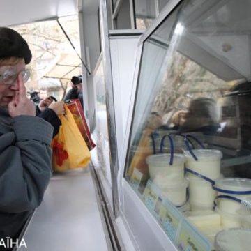 Украинцы тратят на продовольственные товары больше половины доходов, – Госстат