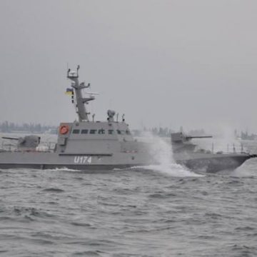 “Суд” в Крыму арестовал 15 украинских моряков