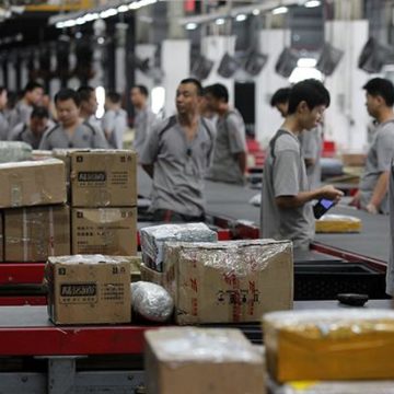 Интернет-магазин Alibaba установил рекорд по продажам, заработав за день более 30 млрд долларов