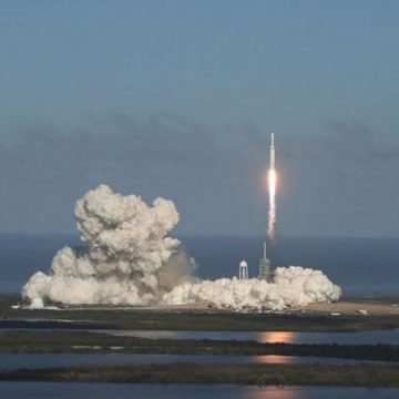 SpaceX получила официальное разрешение на создание своего спутникового Интернета