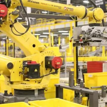 Робот устроил «диверсию» на складе Amazon, 24 человека попали в больницу