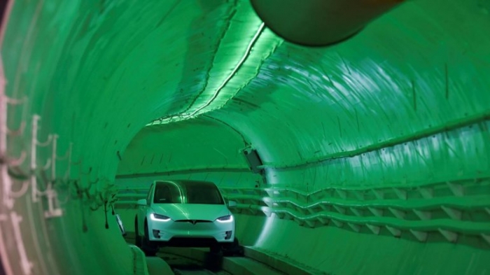 Илон Маск открыл в США первый скоростной тоннель (ФОТО, ВИДЕО)