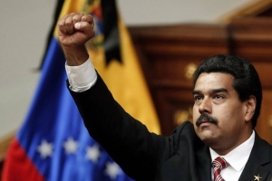 Диктатор Венесуэлы приводит армию в боевую готовность: борьба за власть может перейти в военное русло