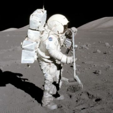 NASA изучит нетронутые образцы лунного грунта, собранные в рамках последних миссий «Аполлон»