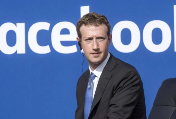 Facebook будет судиться с двумя украинцами