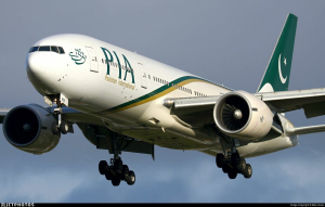 В Пакистане на жилой квартал рухнул пассажирский самолет Airbus 320 – первые кадры